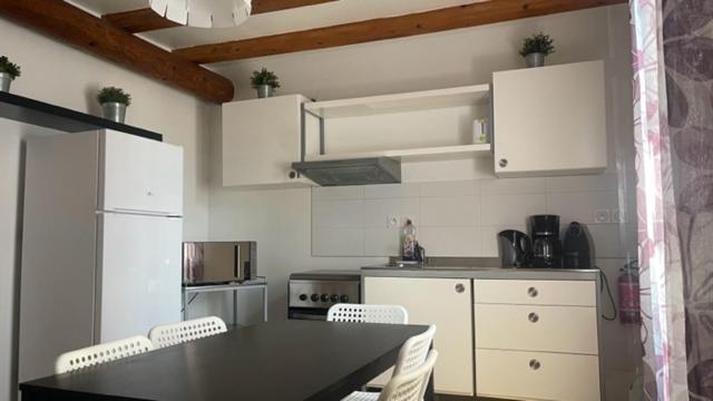 L'Isle Apartment Beaucaire  Bagian luar foto