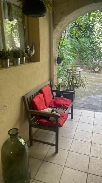 L'Isle Apartment Beaucaire  Bagian luar foto
